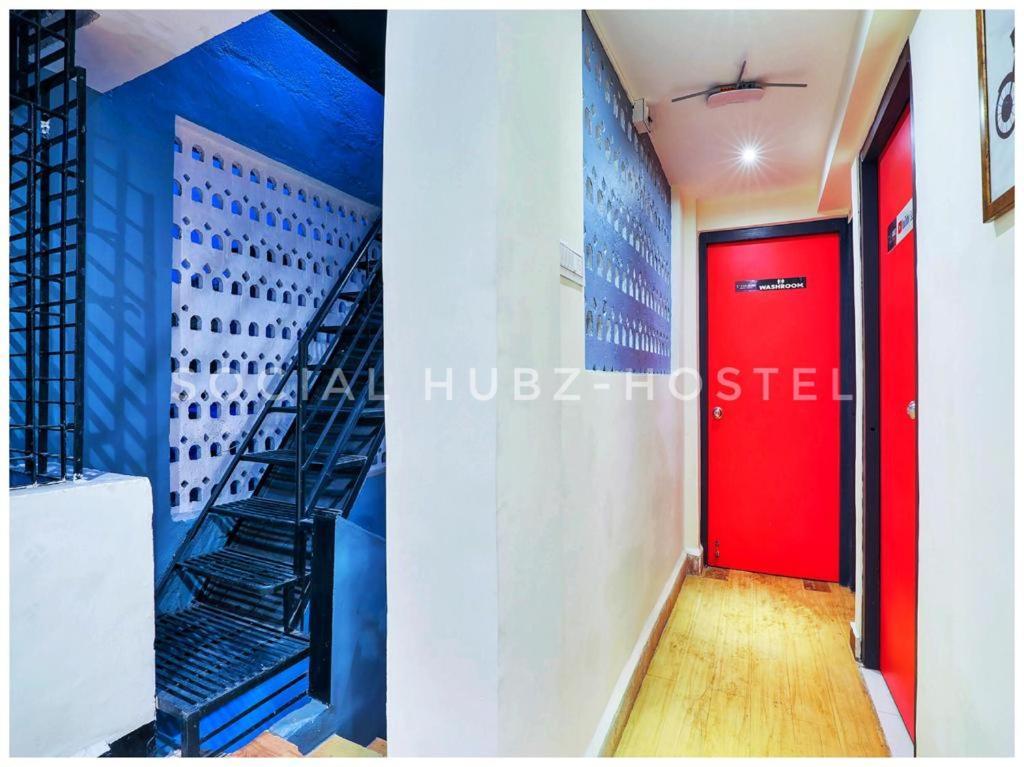 Social Hubz Hostel Βομβάη Εξωτερικό φωτογραφία