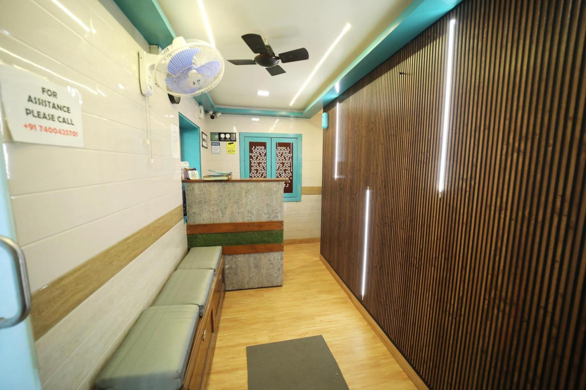 Social Hubz Hostel Βομβάη Εξωτερικό φωτογραφία