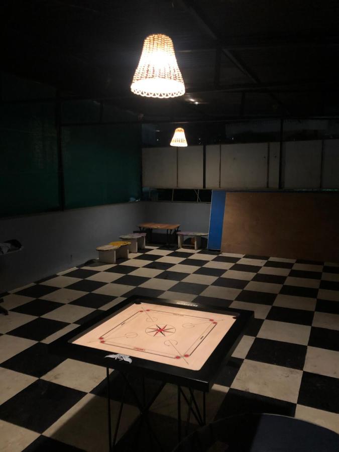 Social Hubz Hostel Βομβάη Εξωτερικό φωτογραφία